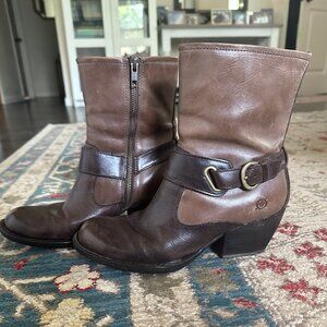 Born two-toned, mid-calf boots